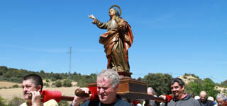 Azañón revitaliza su fiesta patronal de San Juan Evangelista