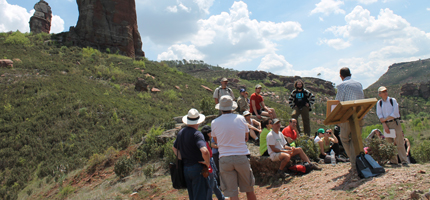 Más de 150 personas descubren los secretos del Valle de los Milagros