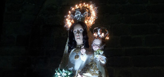 La subida de la Virgen de los Remedios, preludio de las fiestas de Pareja
