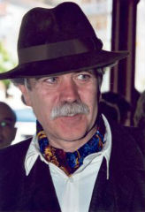 Cospedal presenta la nueva obra del periodista y escritor Antonio Pérez Henares