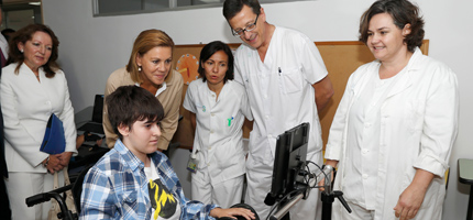 Cospedal destaca que las Nuevas Tecnologías permiten que las personas puedan continuar formándose con independencia de sus capacidades