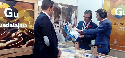 La Diputación muestra su atractivo artesano y turístico en Farcama como sectores estratégicos para el desarrollo de la provincia