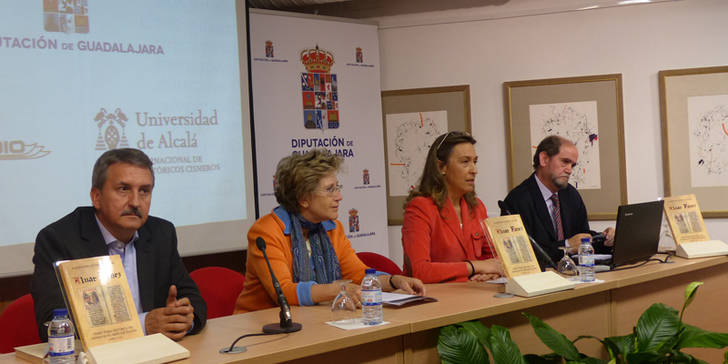 La presidenta de la Diputación asiste a la presentación del libro sobre Alvar Fáñez, de Plácido Ballesteros