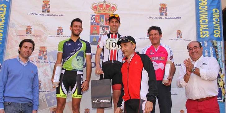 Néstor González se adjudica con solvencia la III Escarcha Xtreme