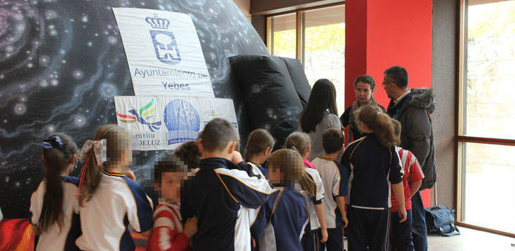 El planetario del aula de astronomía de Yebes participa en la Semana de la Ciencia
