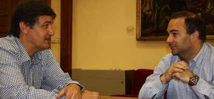 Carnicero prepara con el Hermano Mayor de la Cofradía de la Pasión la festividad del Corpus Christi