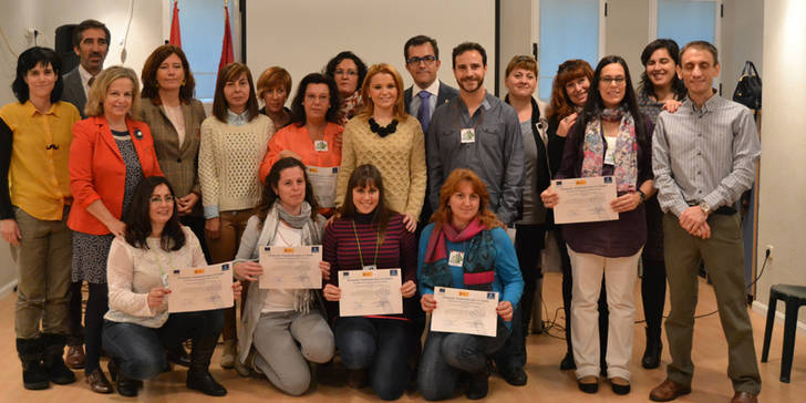 Mar España destaca en Villanueva de la Torre la “apuesta firme” de Cospedal por “garantizar la formación y el empleo de nuestros jóvenes”