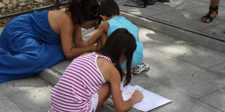 El concurso reunió a decenas de niños en las proximidades de la concatedral.
