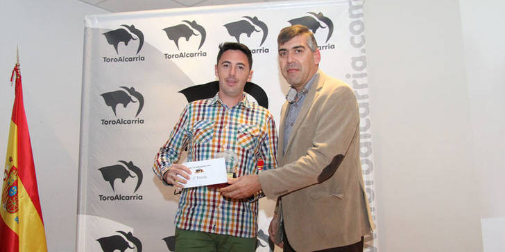 Entrega del primer premio.