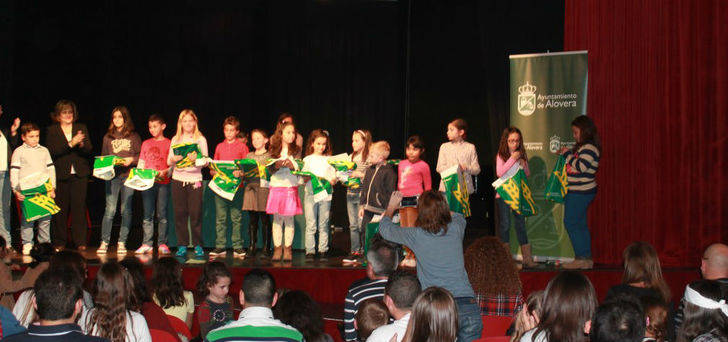 Cerca de 1.300 alumnos participaron en el ‘Concurso de Marcapáginas Alovera 2014’