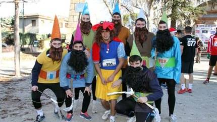 Quinientos corredores despiden deportivamente el año en la IV San Silvestre Seguntina