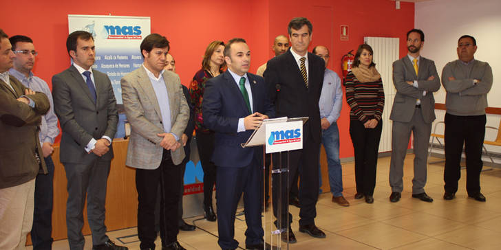 Carnicero anuncia que ha sido archivada la denuncia puesta contra él. (Foto: MAS)