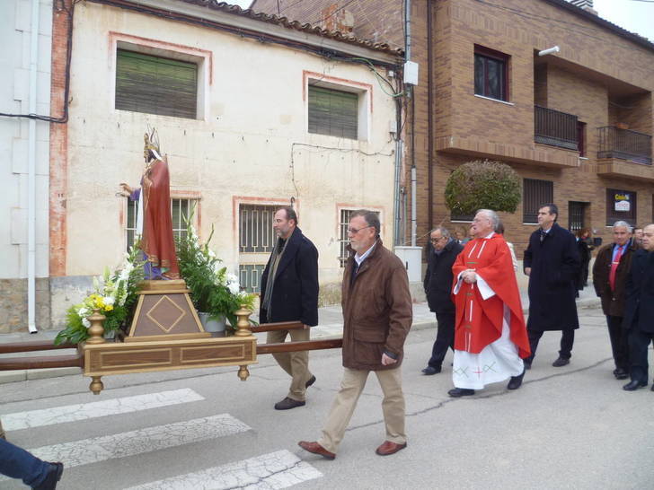 El alcalde de Guadalajara acompaña a los vecinos de Valdenoches en la celebración de San Blas