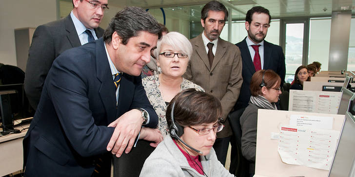 Echániz: “Gestionar bien las llamadas del Servicio de Teleasistencia salva muchas vidas cada año”