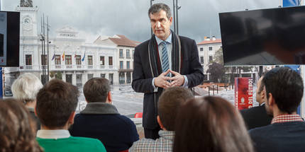 Román presenta la Ciudad de Fútbol de Guadalajara. (Foto: J. Ropero)