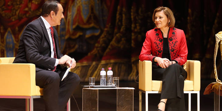 Cospedal: “Los toros son la manifestación cultural más propia e identificativa de la cultura española, y eso no lo podemos perder”