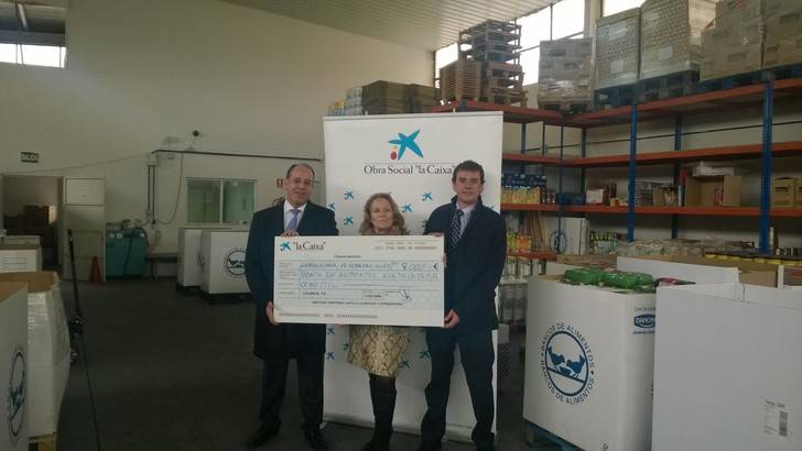 La Obra Social “la Caixa” repone los alimentos robados del Banco de Alimentos