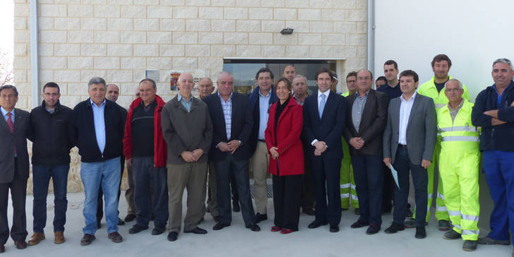 Ana Guarinos reconoce, orgullosa, que “el Centro Comarcal de Cogolludo es un buen ejemplo de nuestra apuesta por mejorar los servicios a los pueblos”