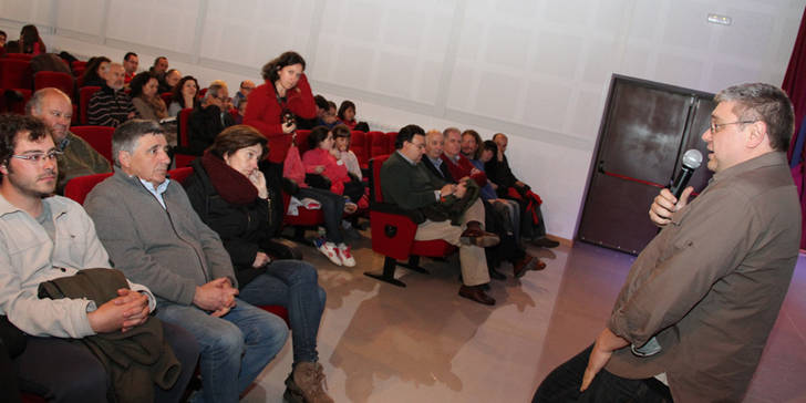 La Bojiganga estrena el documental de su “Viaje entretenido” en el Centro Social de Tamajón