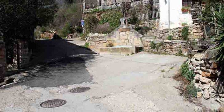 Plaza del Pilar en Almiruete antes del inicio de las obras.