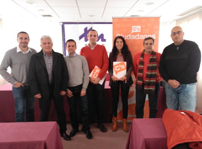 Coacciones sexuales a menores, amenazas.... Ciudadanos naufraga en Cuenca