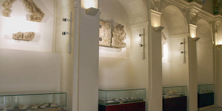 Yeseria de la iglesia de san Gil. (Foto: J. Ropero)