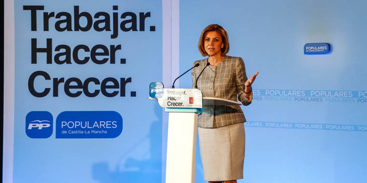 Cospedal bajará el precio de la gasolina, las 217 de Román y Bono ya presiona...