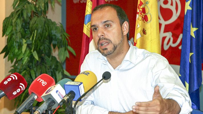 Bellido se ha convertido en un alcalde polémico con declaraciones irrespestuosas e incendiarias