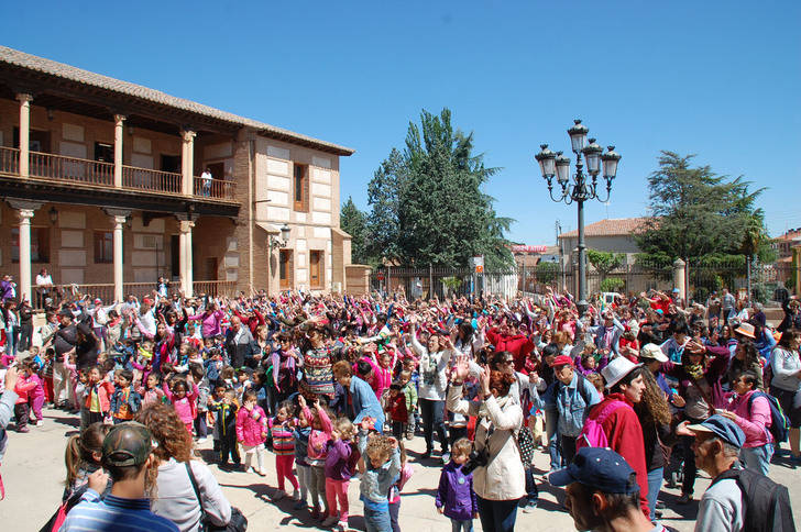 El colegio 'Virgen de la Granja' de Yunquera y el CADP 'La Chopera' celebran por sexto año consecutivo la Marcha por la Integración
