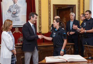 Los ocho nuevos agentes de la Policía Local han tomado posesión de su cargo