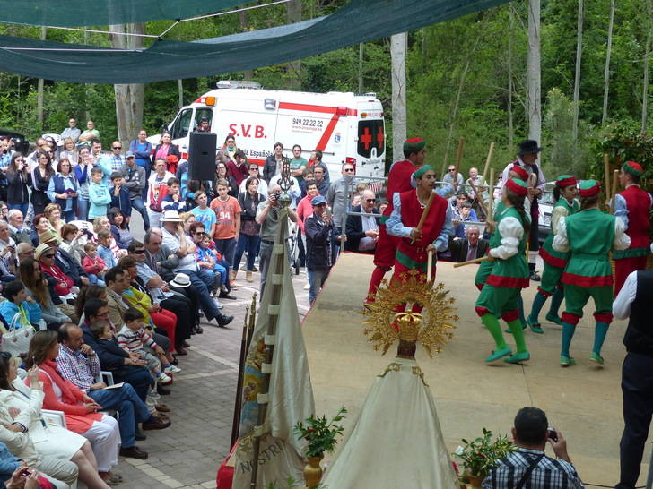 Guarinos resalta la devoción y el sentimiento de los molineses en la Loa y Danza a la Virgen de la Hoz