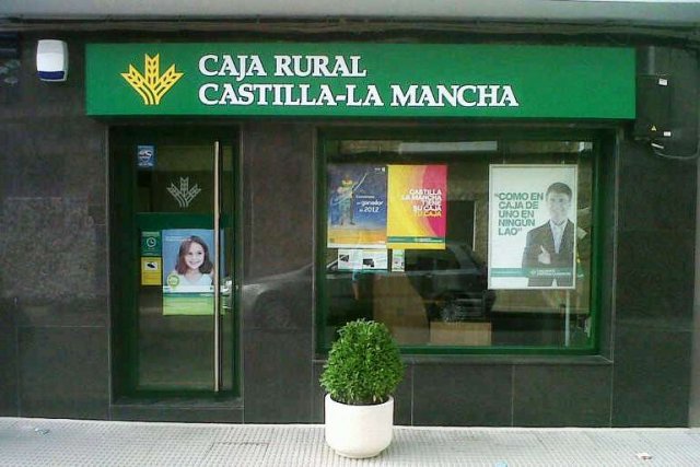 Caja Rural Castilla-La Mancha devuelve a una socia de Facua unas comisiones cobradas indebidamente