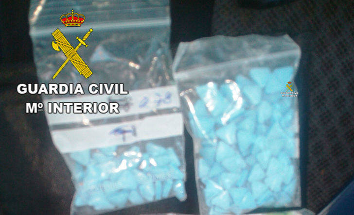 La Guardia Civil detiene en Torremocha del Campo a dos personas e imputa a una tercera por tráfico de drogas