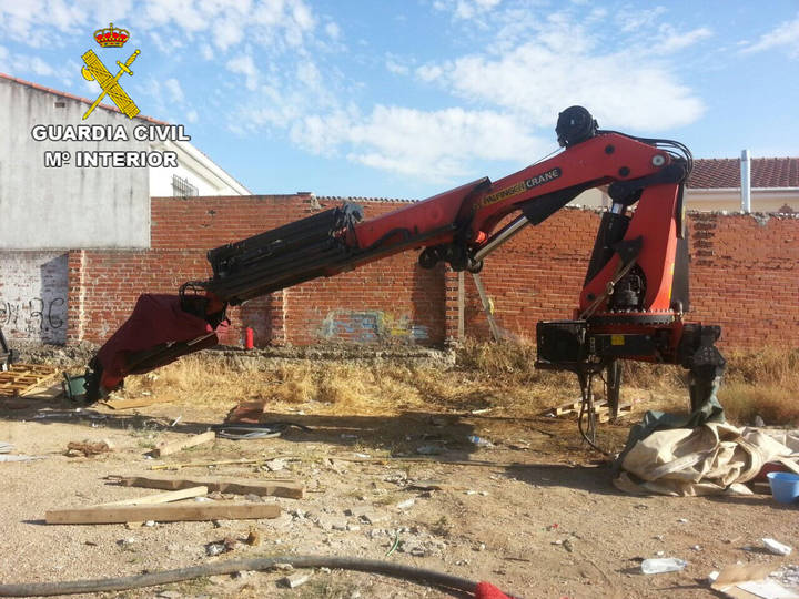 Dos detenidos por robar en Cabanillas una grúa de 180.000 euros