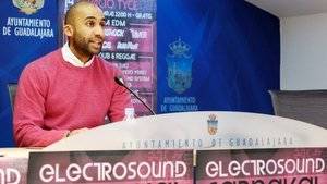 Armengol Engonga: Lo único que le preocupa a los concejales de Ahora Guadalajara es el sueldo que van a percibir