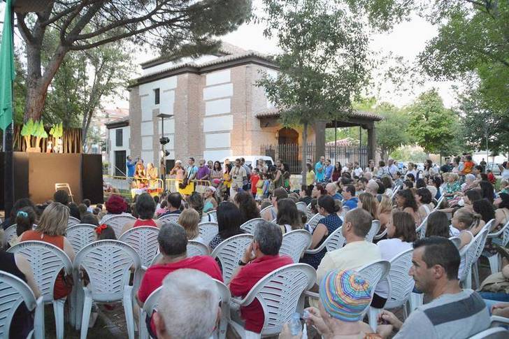 El festival 'Titiriqueca' de Azuqueca ha superado los 1.200 espectadores