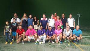 Casi una veintena de raquetas participaron en el Campeonato Pretemporada de Frontenis de Cabanillas