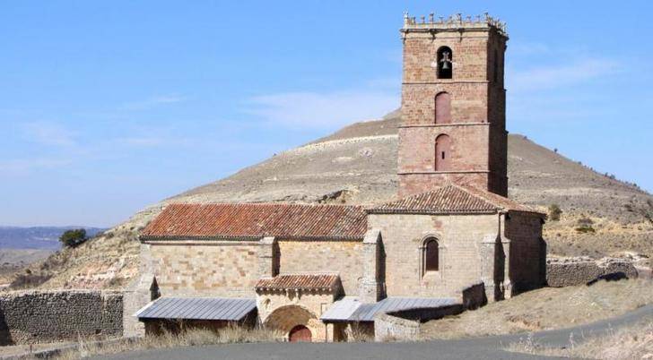 Hallan un artefacto explosivo en la fachada de la iglesia de Atienza