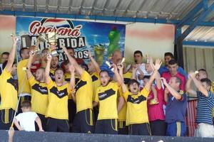 La selección de Rumanía, campeona del VII Mundialito de Integración de Fútbol de Azuqueca