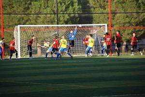 Sufrida victoria del Azuqueca en el Paco Simón