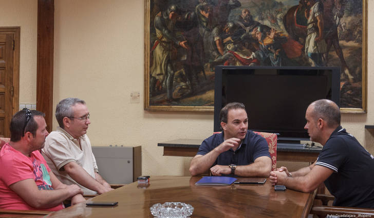 Reunión entre la Asociación Provincial de Auto-Taxis y el Ayuntamiento