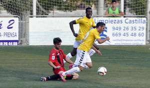 Un gol olímpico de Miguélez da la victoria al Dépor en Azuqueca