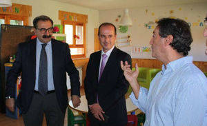 El consejero de Sanidad destaca en Guadalajara la labor que Proyecto Hombre realiza en el campo socio terapéutico