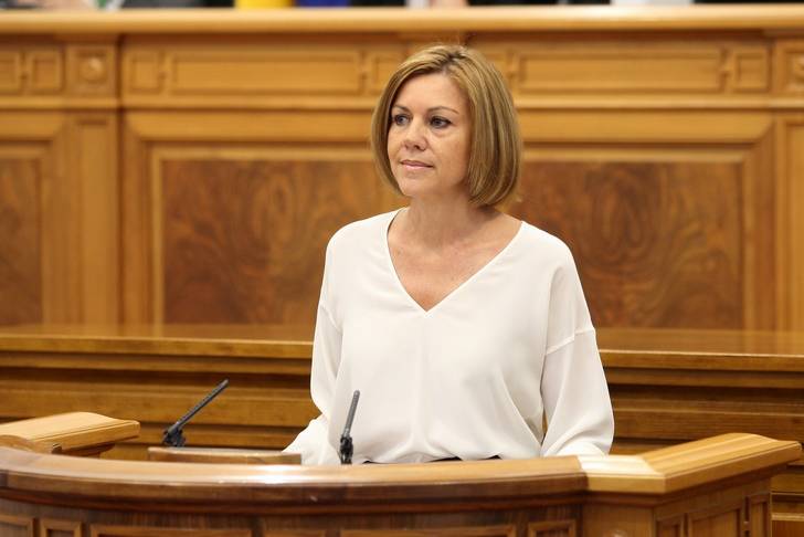 Cospedal a García-Page: A usted nadie le va a decir que vaya eligiendo los hospitales que va a cerrar o que la sanidad está en quiebra, como me dijeron a mí