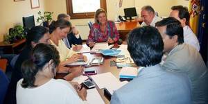 Cospedal señala que el PP pedirá al Gobierno regional que devuelva el 25% de la paga extra a los funcionarios