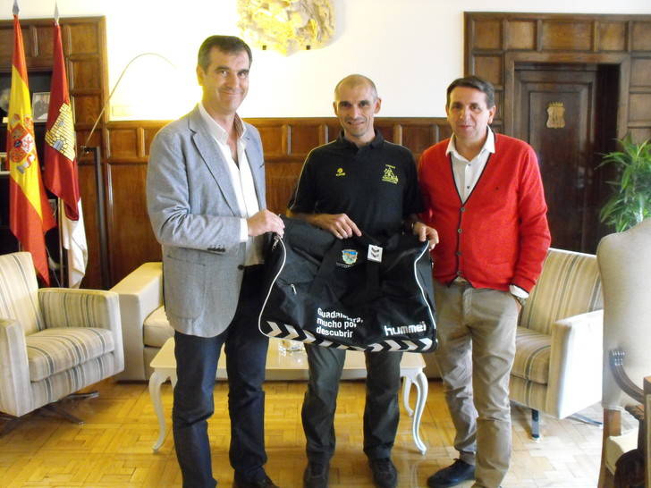 El triatleta Eusebio Paradinas participará en el Ironman de Hawái