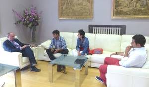 Latre muestra su compromiso con el sector artesano