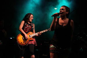 Rock and Roll y baloncesto en la noche trillana