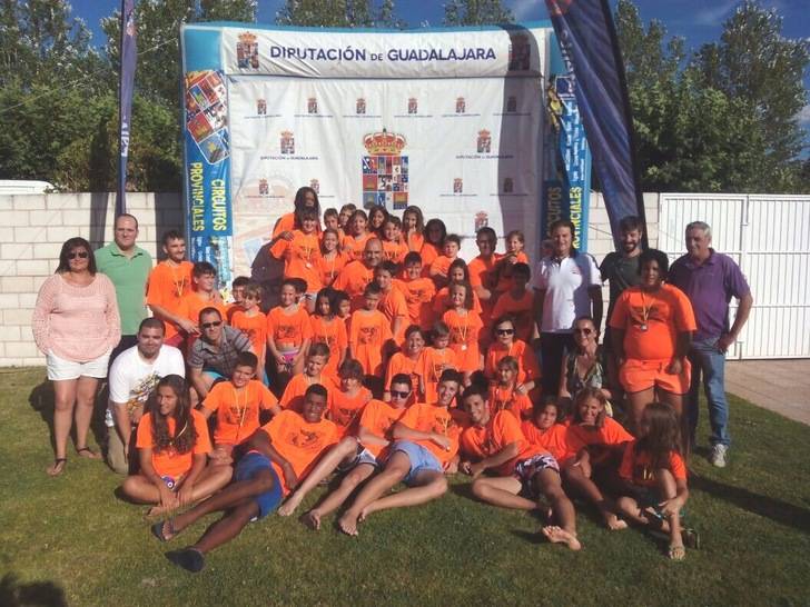 Casi 500 personas participan en las fases locales del Interpueblos de Natación en esta semana