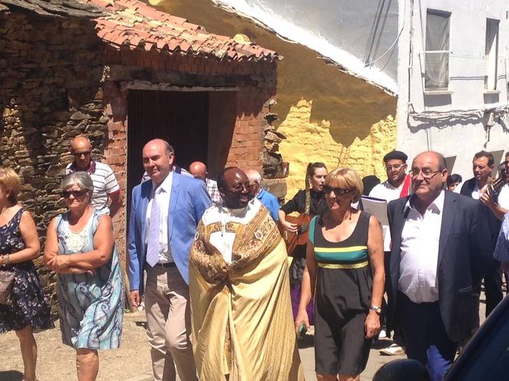 El presidente de la Diputación asiste a las fiestas patronales de Robledo de Corpes